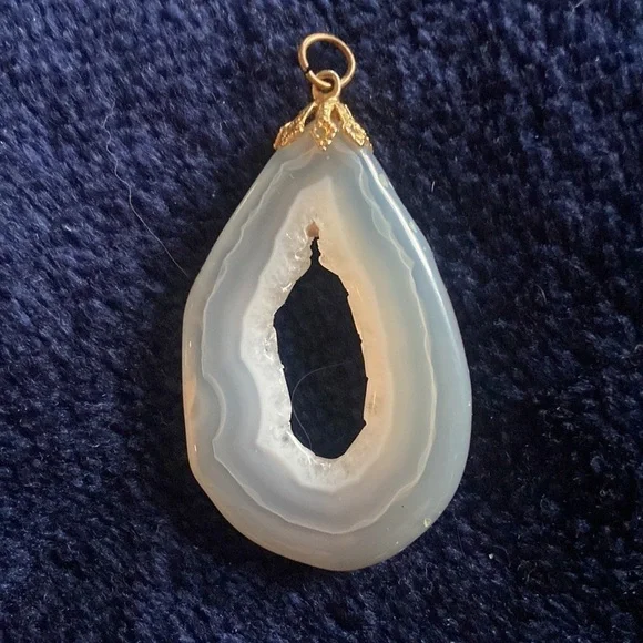 Geode Pendant - Picture 4 of 7